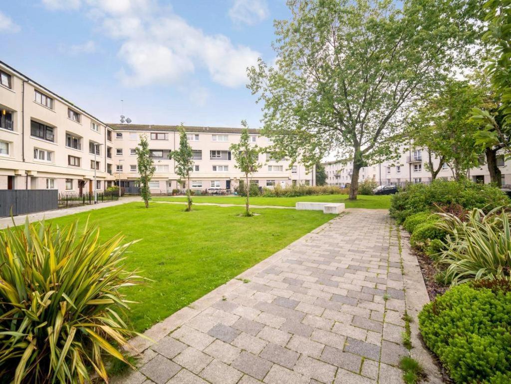 Lovely 1-Bedroom Property With Balcony In West End Glasgow Exterior photo